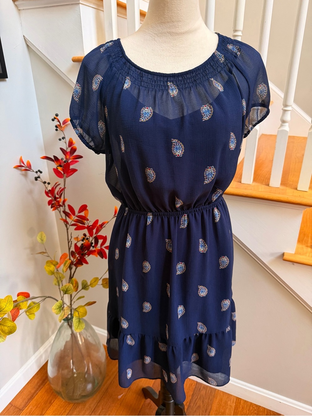 Daisy Fuentes Women’s Small Navy Blue Paisley Short Sleeve Elastic Waist Dress